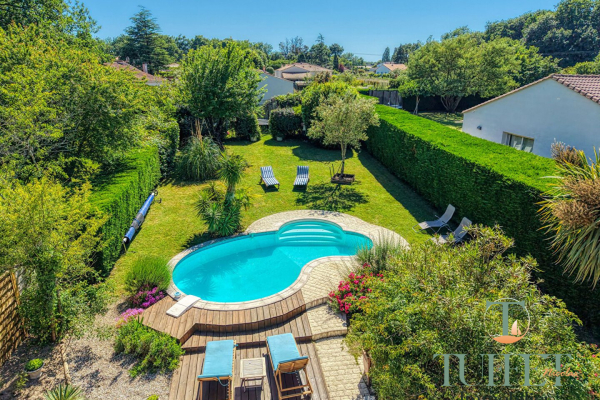 Maison de luxe à vendre à Breuillet, 449 990 €, Photo 1