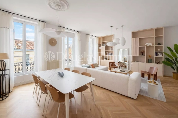 Luxury Apartment for sale in Bordeaux, 997 500 €, Photo 1