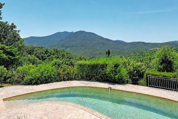 Maison de luxe à vendre à Les Adrets de l'Esterel, 995 000 €, Photo 2