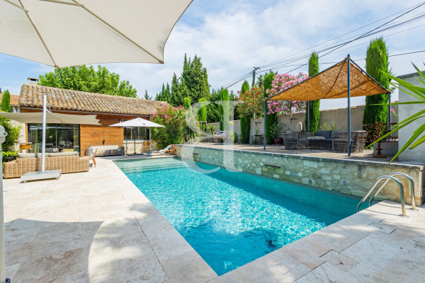 Maison de luxe à vendre à Saint-Rémy-de-Provence, 1 670 000 €, Photo 2