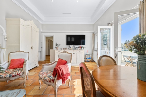 Maison de luxe à vendre à Saint-Paul-de-Vence, 745 000 €, Photo 2
