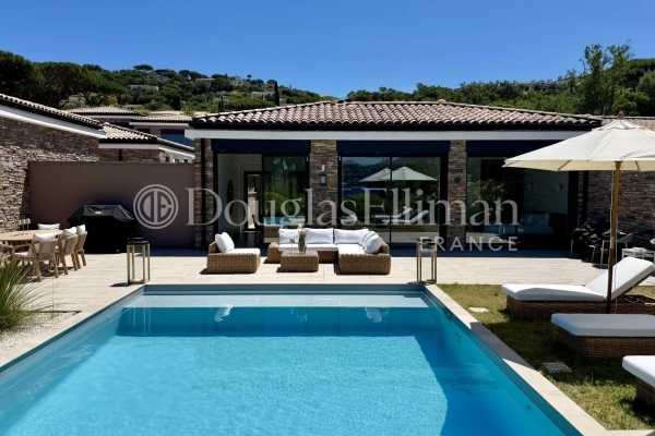 Maison de luxe à vendre à Saint-Tropez, 3 750 000 €, Photo 2