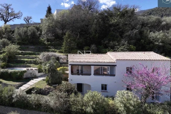 Maison de luxe à vendre à Roquebrune-Cap-Martin, 1 950 000 €, Photo 2