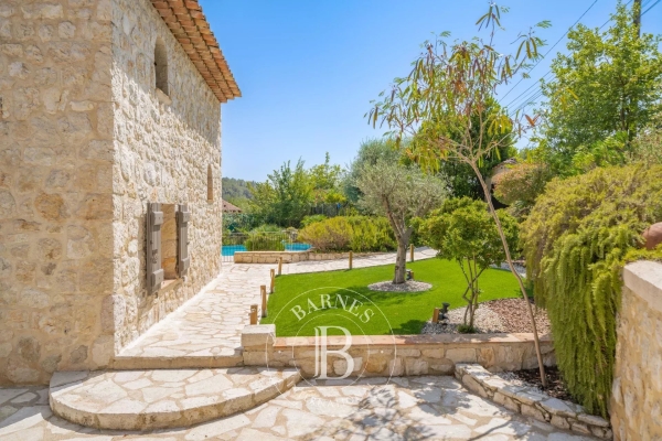 Maison de luxe à vendre à La Colle-sur-Loup, 2 490 000 €, Photo 2