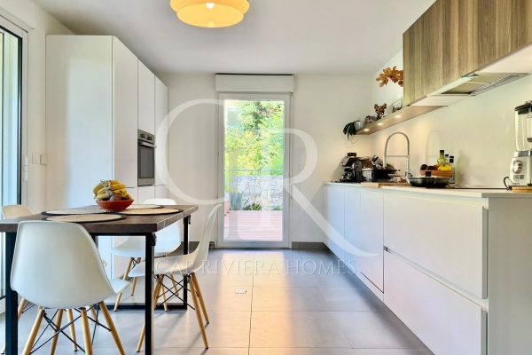 Appartement de luxe à vendre à Menton, 440 000 €, Photo 3