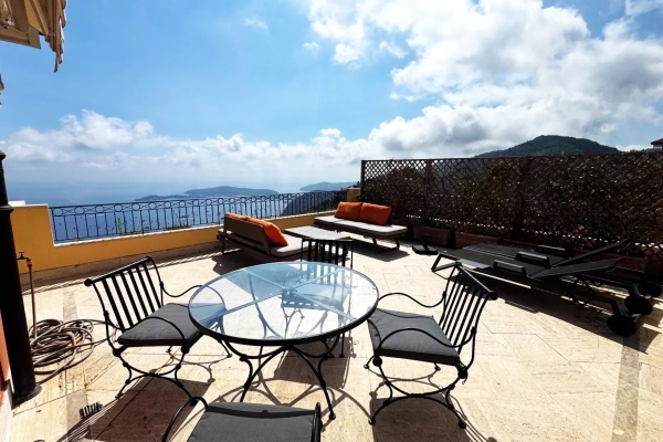 Luxury Apartment for rental in Èze, 4 500 €, Photo 4