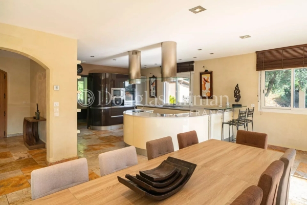 Maison de luxe à vendre à Roquefort-les-Pins, 2 555 000 €, Photo 5