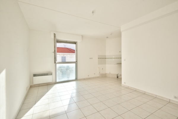 Appartement de luxe à vendre à Antibes, 139 000 €, Photo 1