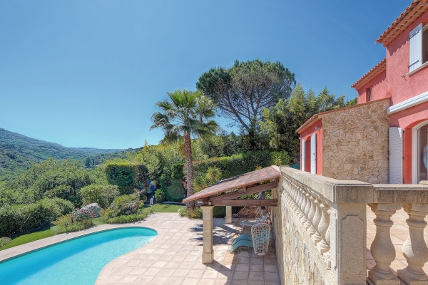 Maison de luxe à vendre à Les Adrets de l'Esterel, 990 000 €, Photo 1