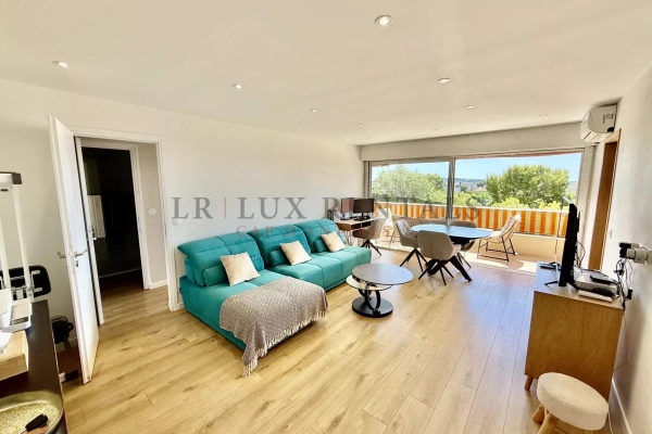 Appartement de luxe à vendre à Antibes, 336 000 €, Photo 1