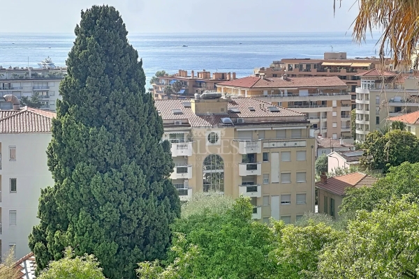 Appartement de luxe à vendre à Menton, 445 000 €, Photo 1