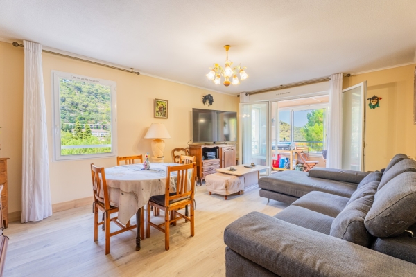 Luxury Apartment for sale in Èze, 700 000 €, Photo 1