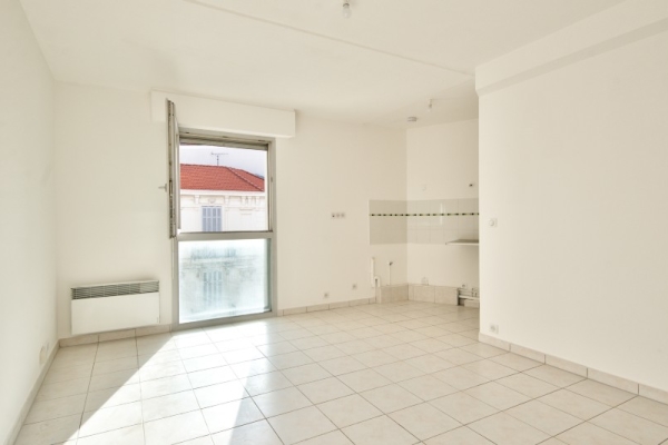 Luxury Apartment for sale in Antibes, 139 000 €, Photo 2