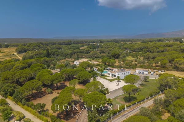 Luxury House for sale in Roquebrune-sur-Argens, 1 390 000 €, Photo 2