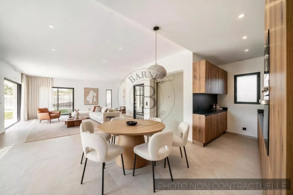 Maison de luxe à vendre à Mougins, 1 325 000 €, Photo 2