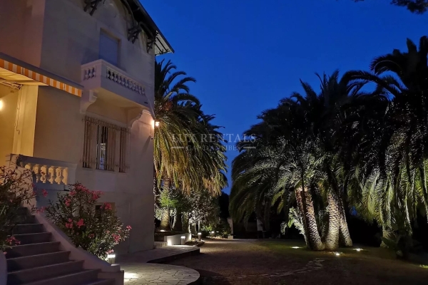 Maison de luxe à vendre à Antibes, 2 499 000 €, Photo 1
