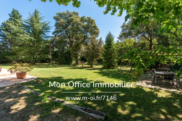 Maison de luxe à vendre à Mouriès, 790 000 €, Photo 1