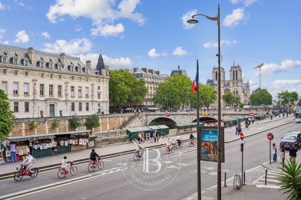 Luxury Apartment for sale in Paris 6ème, 1 270 000 €, Photo 1