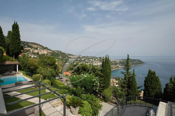 Maison de luxe à louer à Roquebrune-Cap-Martin, 15 000 €, Photo 1