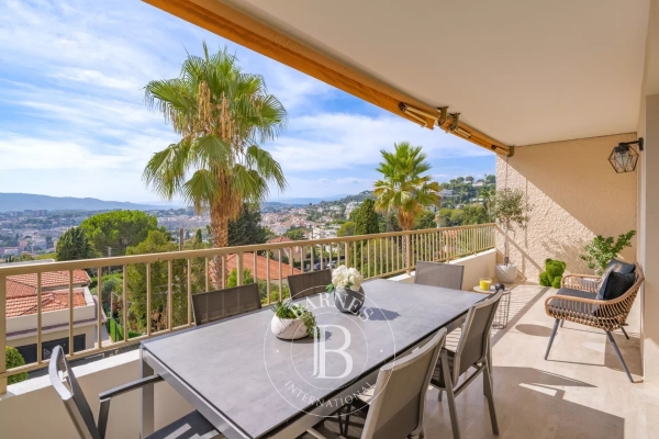 Luxury Apartment for sale in Le Cannet, 530 000 €, Photo 1