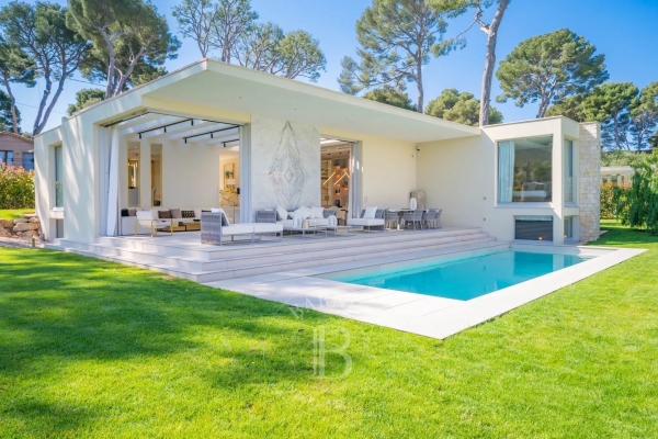 Maison de luxe à louer à Cap d'Antibes, 20 000 €, Photo 1