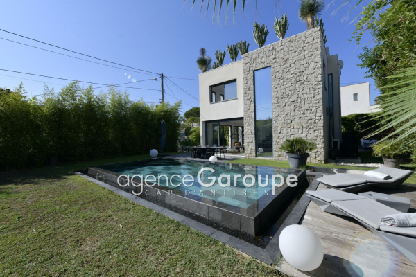 Luxury House for sale in Cap d'Antibes, 2 200 000 €, Photo 1