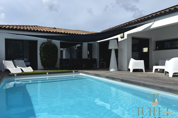 Maison de luxe à vendre à Les Mathes, 490 000 €, Photo 1