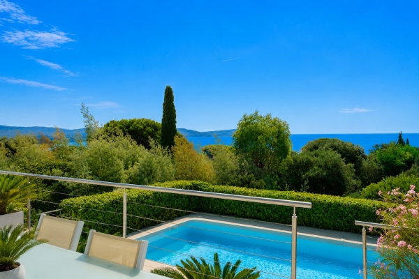 Maison de luxe à vendre à Cavalaire-sur-Mer, 1 970 000 €, Photo 2