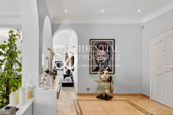 Maison de luxe à vendre à Sanary-sur-Mer, 2 890 000 €, Photo 3