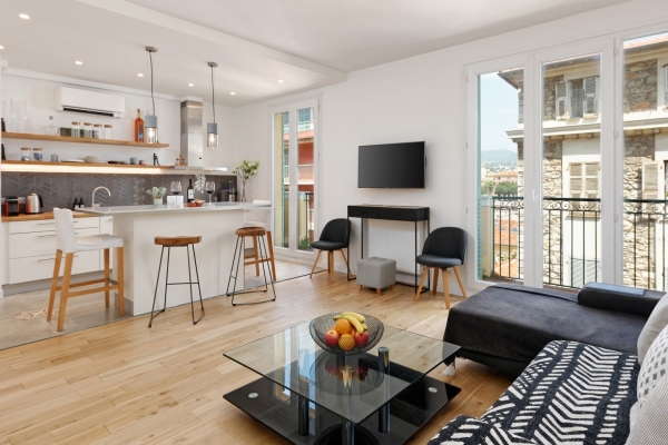 Luxury Apartment for sale in Nice, 475 000 €, Photo 3