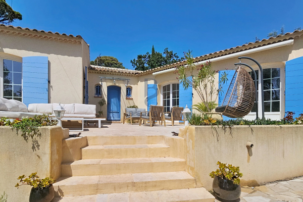 Maison de luxe à vendre à Fréjus, 840 000 €, Photo 3