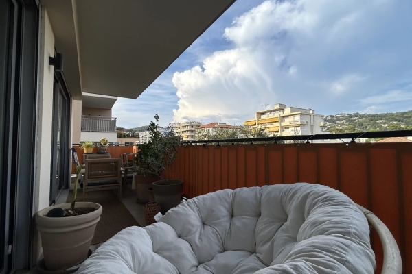 Luxury Apartment for sale in Le Cannet, 368 000 €, Photo 5