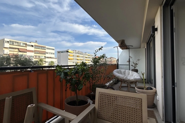 Luxury Apartment for sale in Le Cannet, 368 000 €, Photo 6