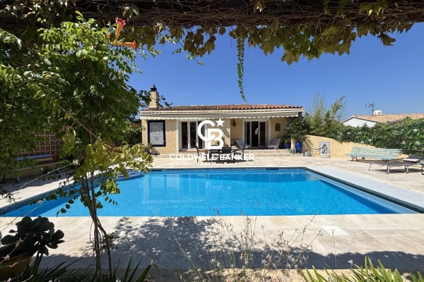 Luxury House for sale in La Londe-les-Maures, 966 500 €, Photo 1