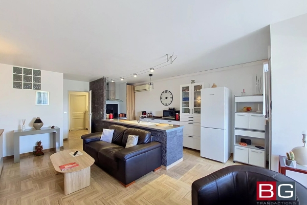 Luxury Apartment for sale in Antibes, 339 000 €