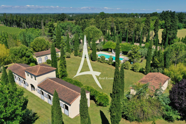 Maison de luxe à vendre à Eygalières, 2 450 000 €, Photo 1