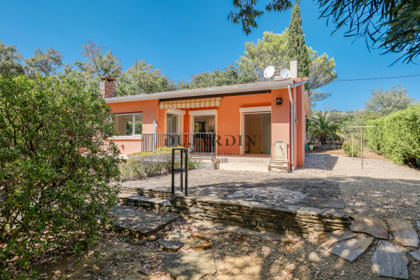 Luxury House for sale in La Croix-Valmer, 899 000 €, Photo 1