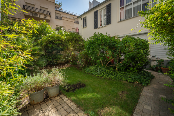 Maison de luxe à vendre à Paris 15ème, 1 290 000 €, Photo 1