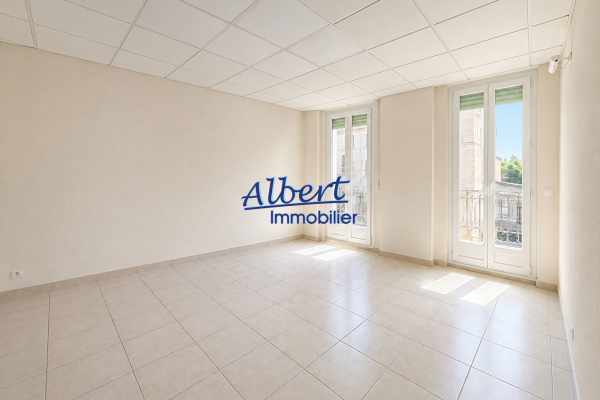 Luxury Apartment for sale in Six Fours les Plages, 420 000 €, Photo 1