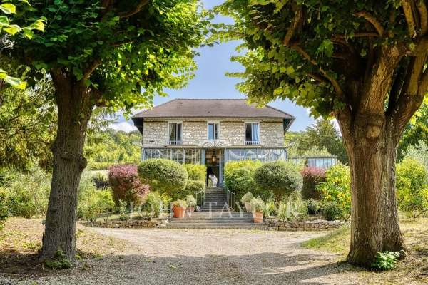 Luxury House for sale in Giverny, 1 650 000 €, Photo 1