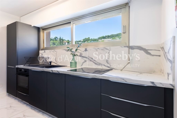 Luxury Apartment for sale in Le Cannet, 399 000 €, Photo 7