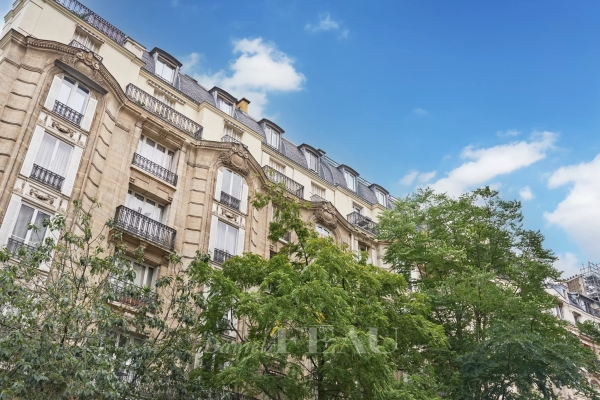 Appartement de luxe à vendre à Paris 16ème, 695 000 €, Photo 1