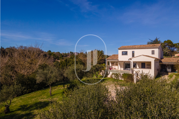 Maison de luxe à vendre à Uzès, 585 000 €, Photo 1