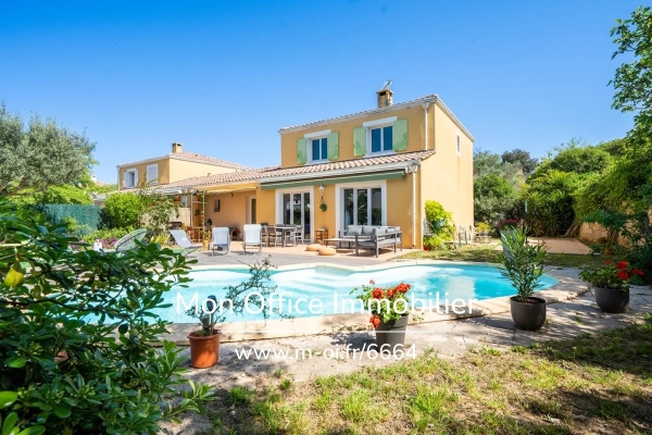 Luxury House for sale in Marseille 9ème, 749 000 €, Photo 1