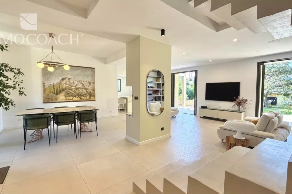 Maison de luxe à vendre à Hyères, 1 399 000 €, Photo 2