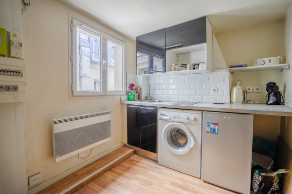 Appartement de luxe à vendre à Paris 10ème, 160 000 €, Photo 2