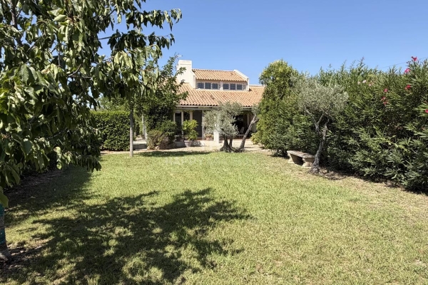 Luxury House for sale in Mouriès, 625 000 €, Photo 2