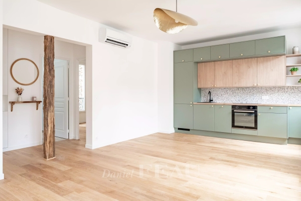 Appartement de luxe à vendre à Paris 7ème, 695 000 €, Photo 2