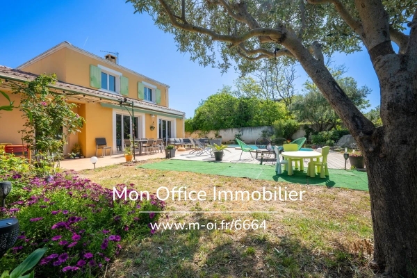 Luxury House for sale in Marseille 9ème, 749 000 €, Photo 2