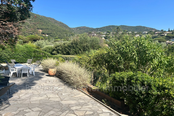 Luxury House for sale in Cavalaire-sur-Mer, 0 €, Photo 3